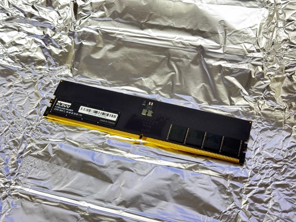 KLEVV DDR5 5600 32GB 데스크탑 램 판매 이미지