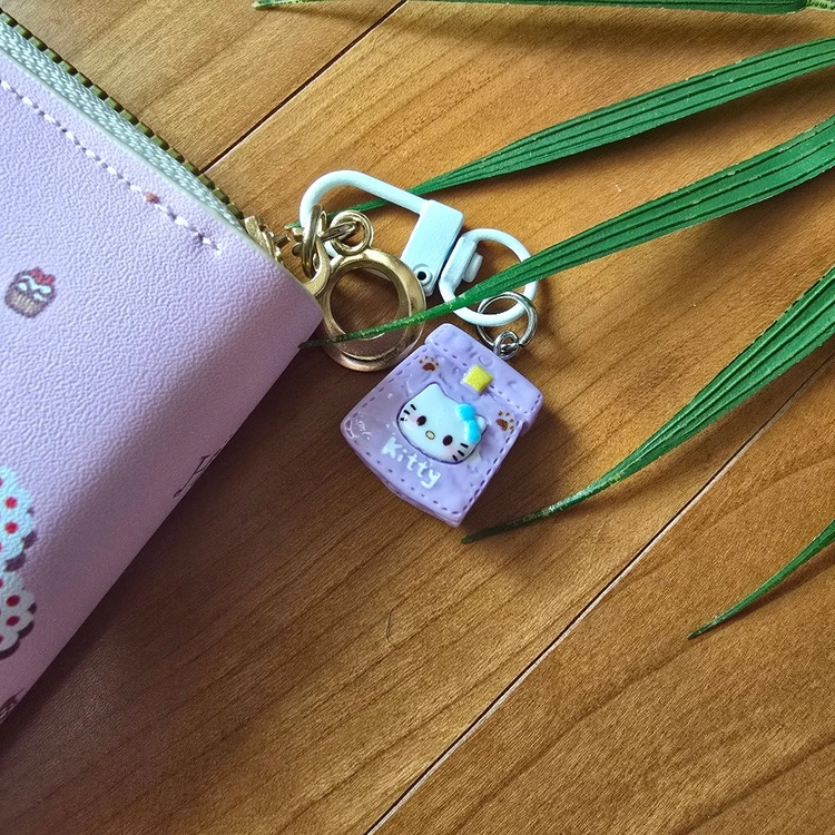 (미사용) 헬로키티 지퍼 반지갑 이미지