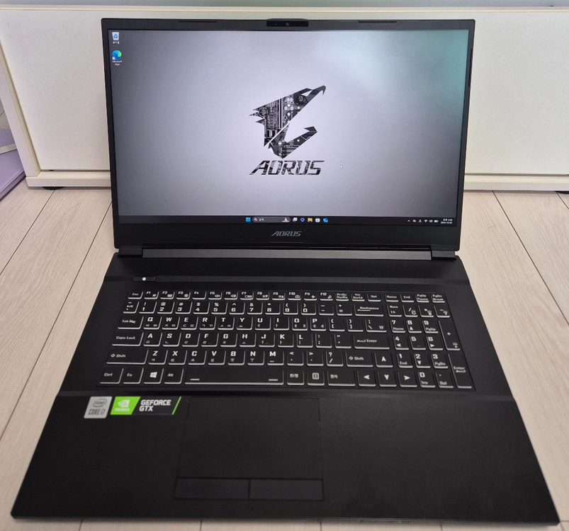 기가바이트 AORUS 7 SE 17.3인치 게이밍 노트북 - 안심되는 중고거래