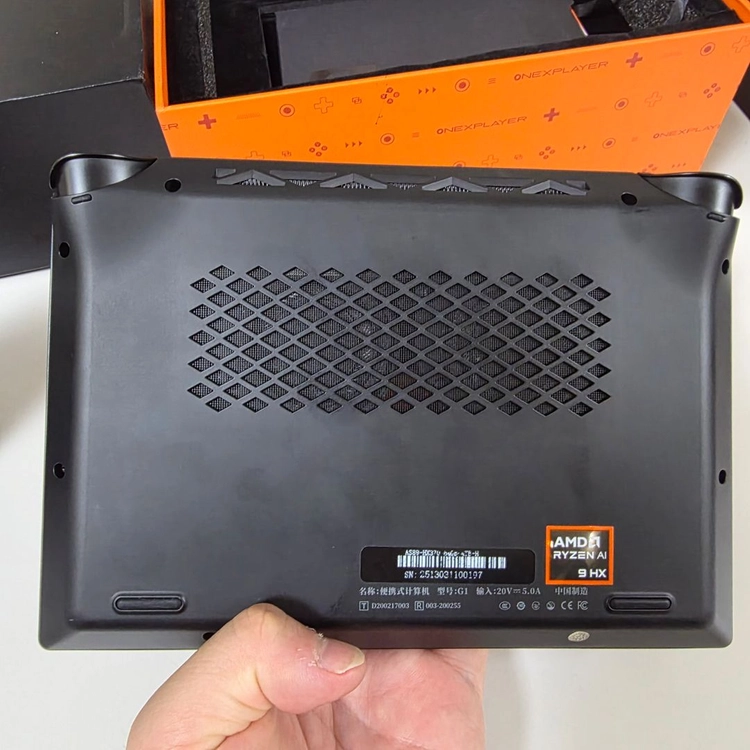 원엑스플레이어 onexplayer g1 hx370 / 64gb / 4tb (총 사용시간 57시간) 이미지