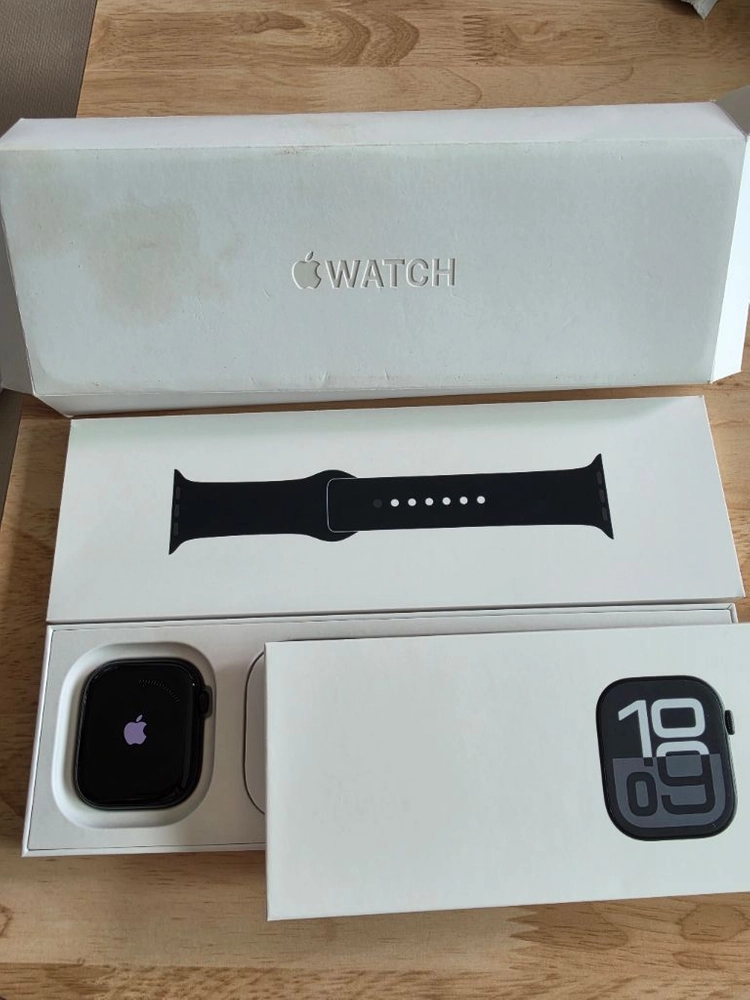 애플워치 10 46mm 알루미늄 GPS 제트블랙 풀박스 판매합니다 이미지