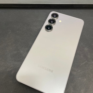 갤럭시S25 실버 256GB 무잔상 상태좋은 중고69만6천팝니다 이미지