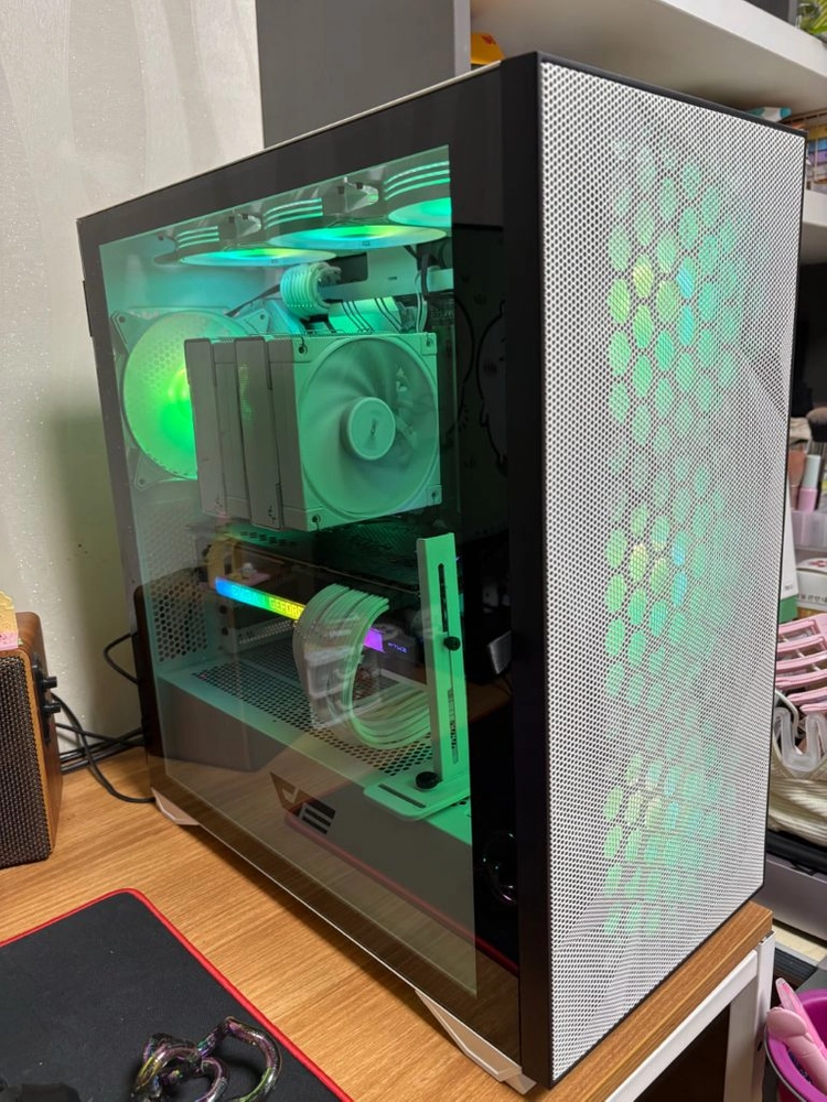 라이젠 5600x evga 3080 본체 이미지