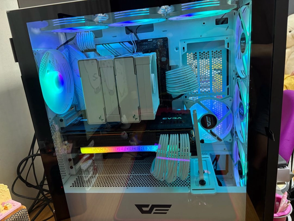 라이젠 5600x evga 3080 본체 이미지