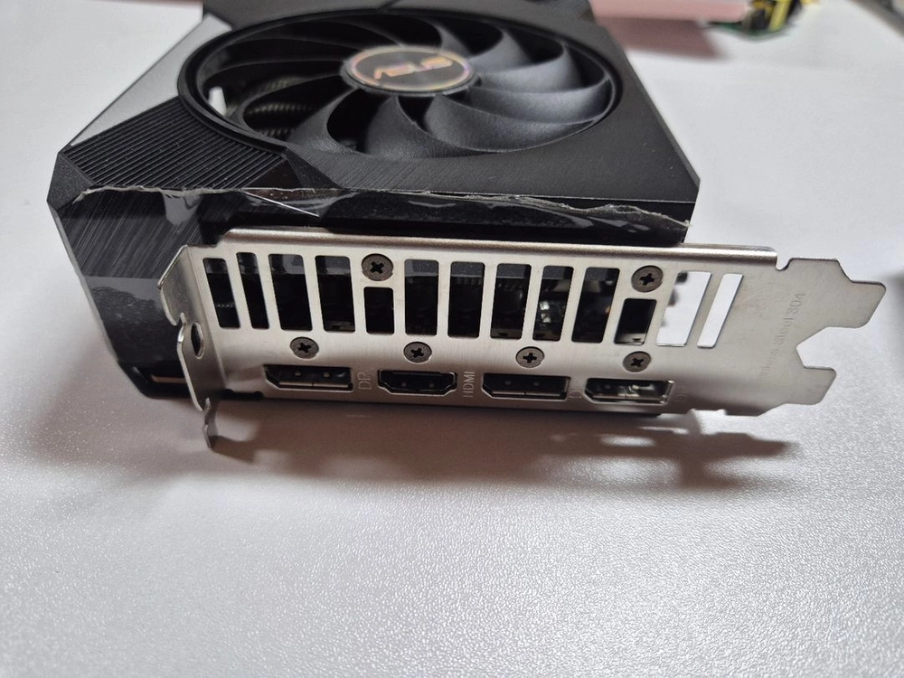 ASUS DUAL RX6600 8기가 팝니다. 이미지