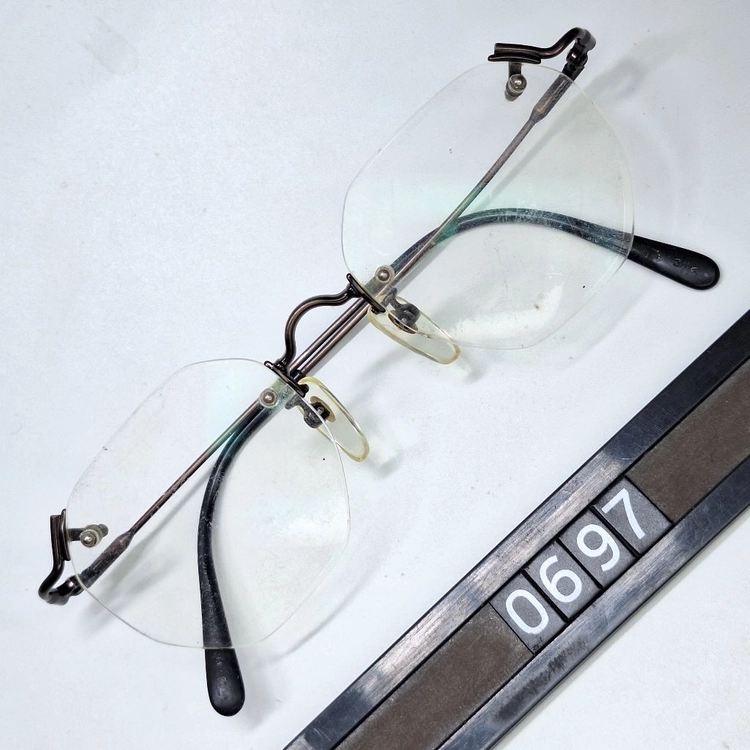안경테 안경 무테 브론즈 일본 빈티지 레트로 클래식 Y2K 아메카지 스트릿 유니크 레어 패션 아이웨어 수입 올드스쿨 이미지