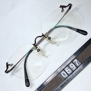 안경테 안경 무테 브론즈 일본 빈티지 레트로 클래식 Y2K 아메카지 스트릿 유니크 레어 패션 아이웨어 수입 올드스쿨 이미지