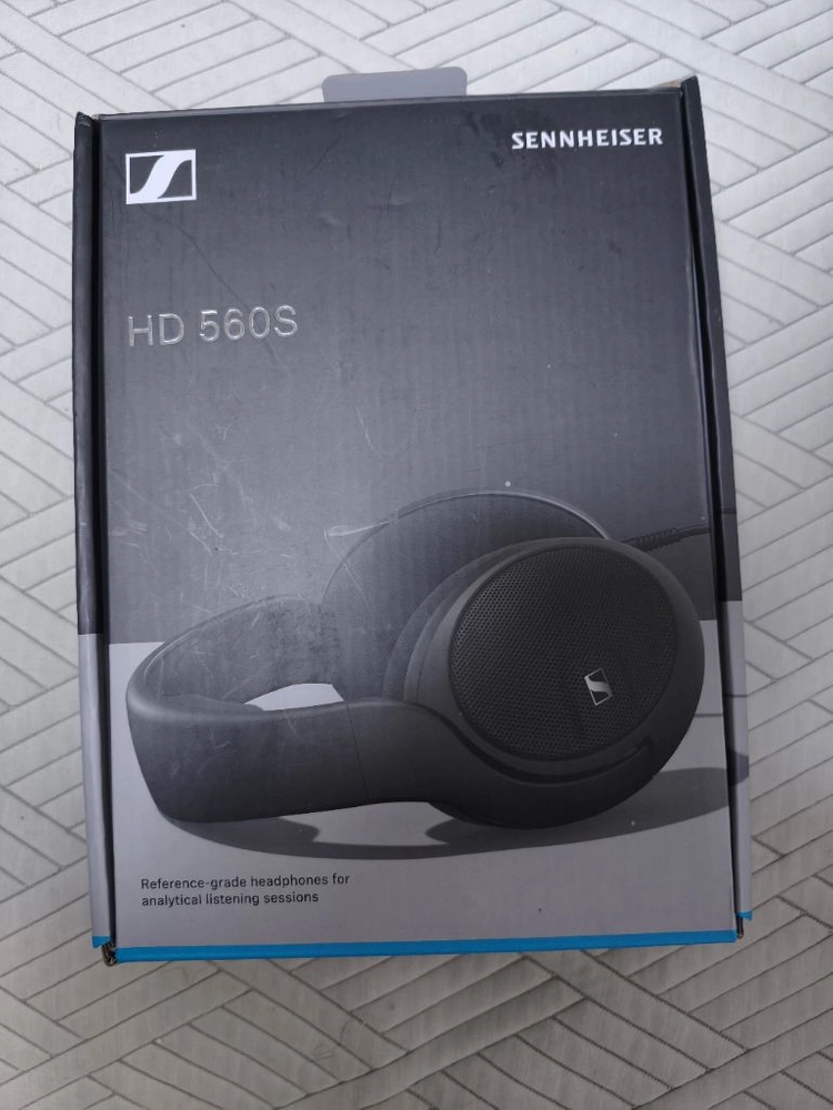 젠하이저 hd560s 팝니다 - 안심되는 중고거래