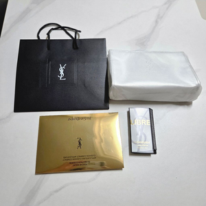새상품 입생로랑 뚜쉬 에끌라 글로우 팩트 쿠션 퍼프,실버 파우치,리브르향수 이미지