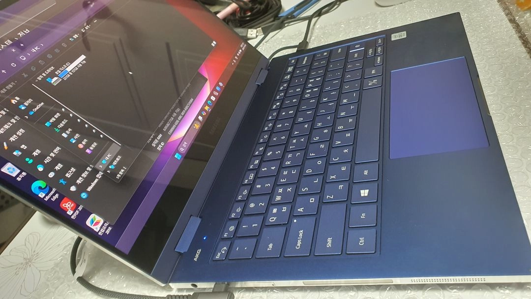 갤럭시북 플렉스360노트북.태블릿모드.터치스크린.배터리100%.pd충전 이미지