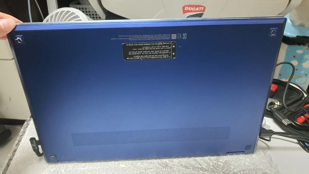 갤럭시북 플렉스360.s펜내장.태블릿모드.pd충전.기스없는상태최상 이미지