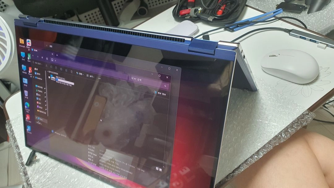 갤럭시북 플렉스360.s펜내장.태블릿모드.pd충전.기스없는상태최상 이미지