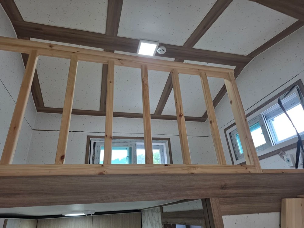 (판매)체류형쉼터3mx8mx3(33m)10평,다락2평(10평체류형쉼터,주택,농막,컨테이너,중고컨테이너) 이미지