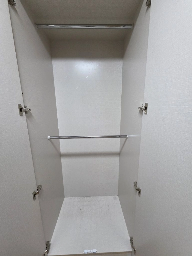 가구 레오 하프N갤러리 옷장 3단 이미지