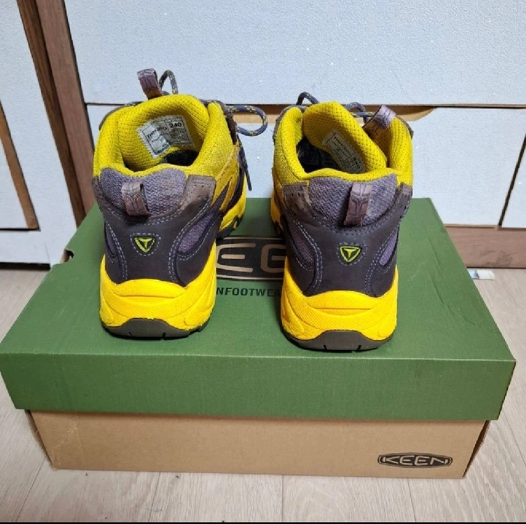 트렉스타 트렉킹화240 이미지