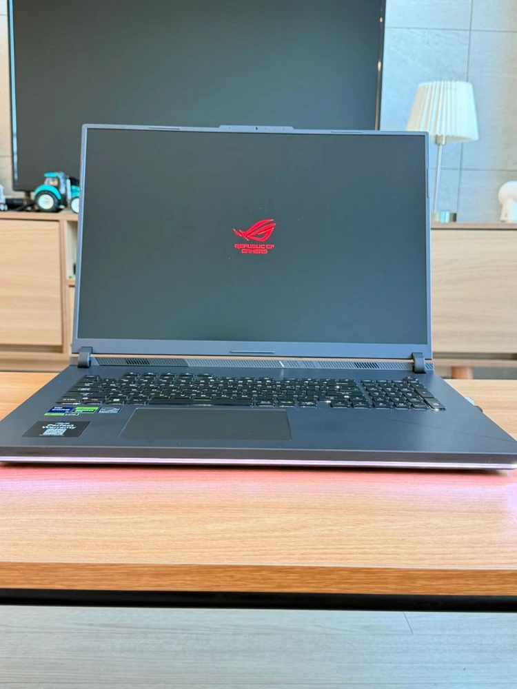 asus rog strix g18 4060 이미지