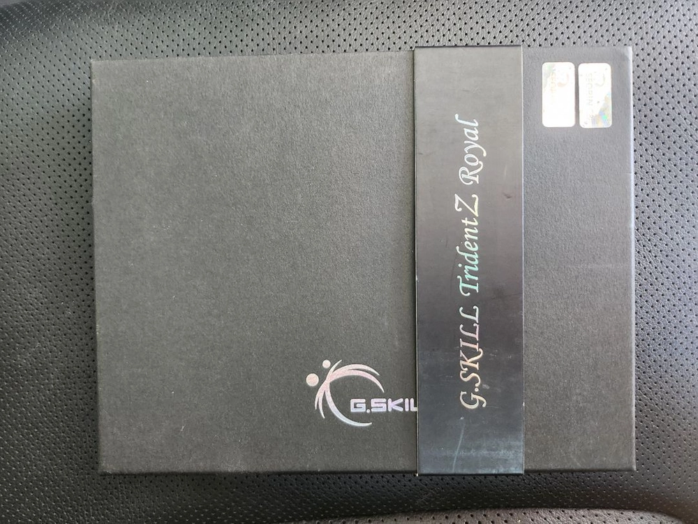지스킬 로얄 G.Skill DDR4 3600 16GB 2, 총 32GB 이미지