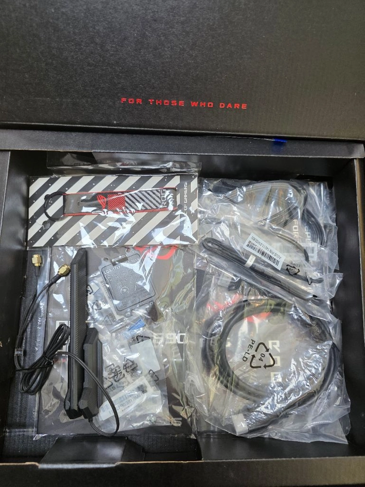 ASUS ROG MAXIMUS Z690 HERO 판매합니다 이미지
