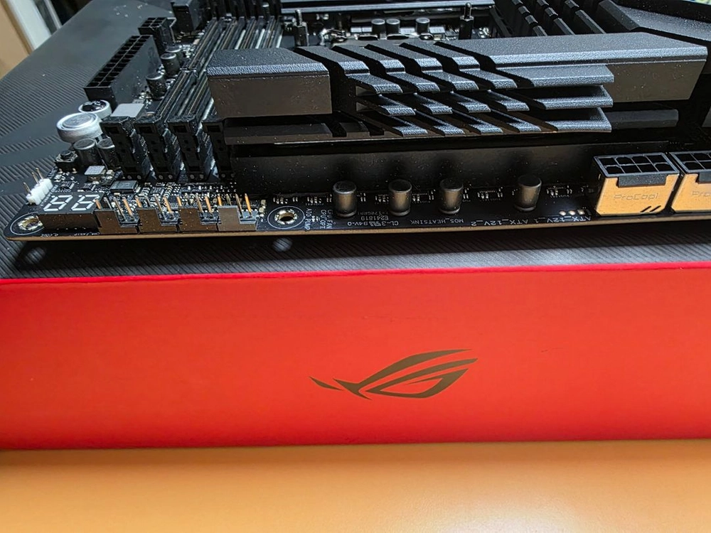 ASUS ROG MAXIMUS Z690 HERO 판매합니다 이미지
