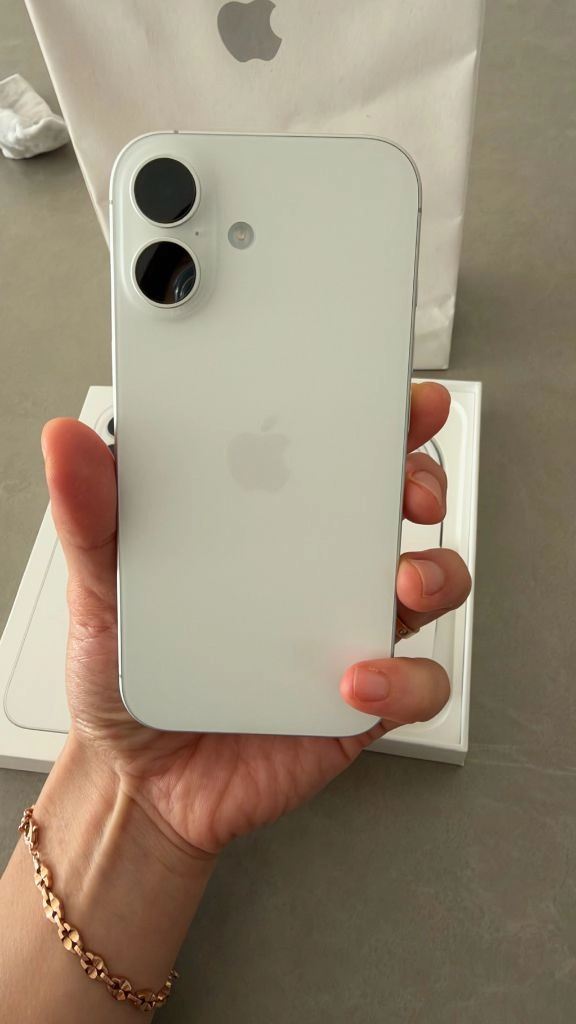 아이폰 17화이트 256gb 상태최상 이미지