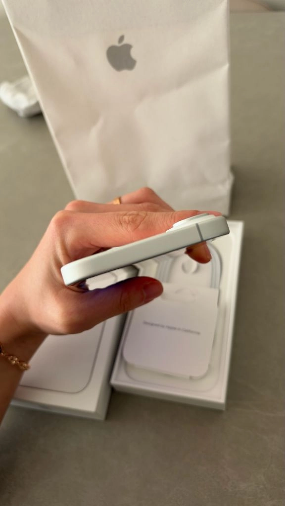 아이폰 17화이트 256gb 상태최상 이미지
