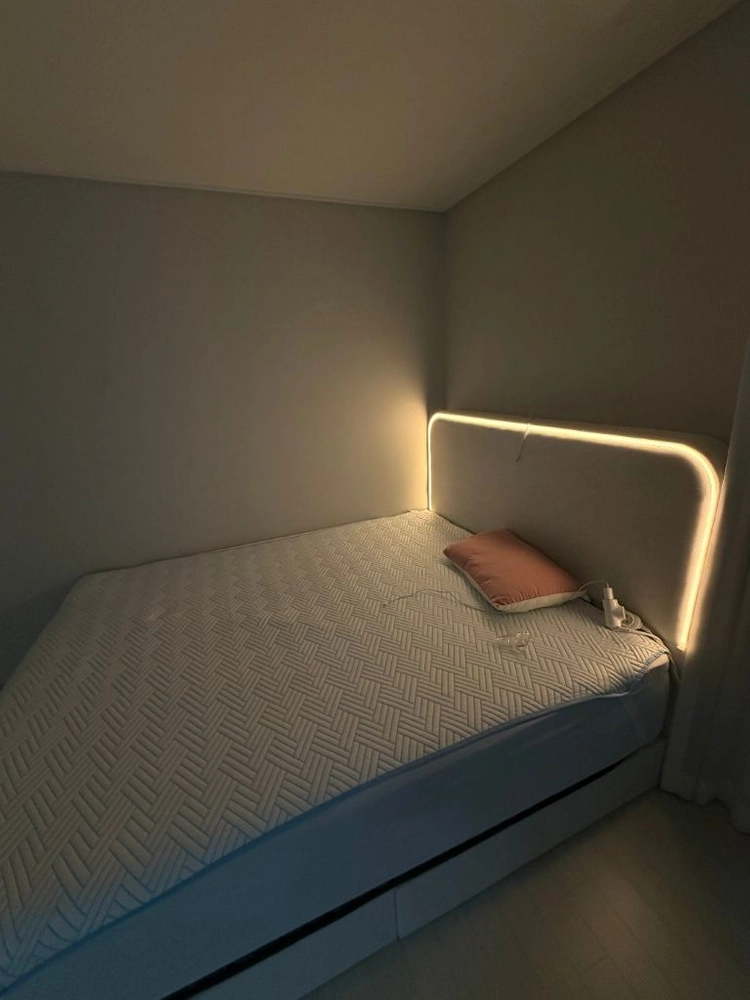 LED 조명 침대 프레임 이미지