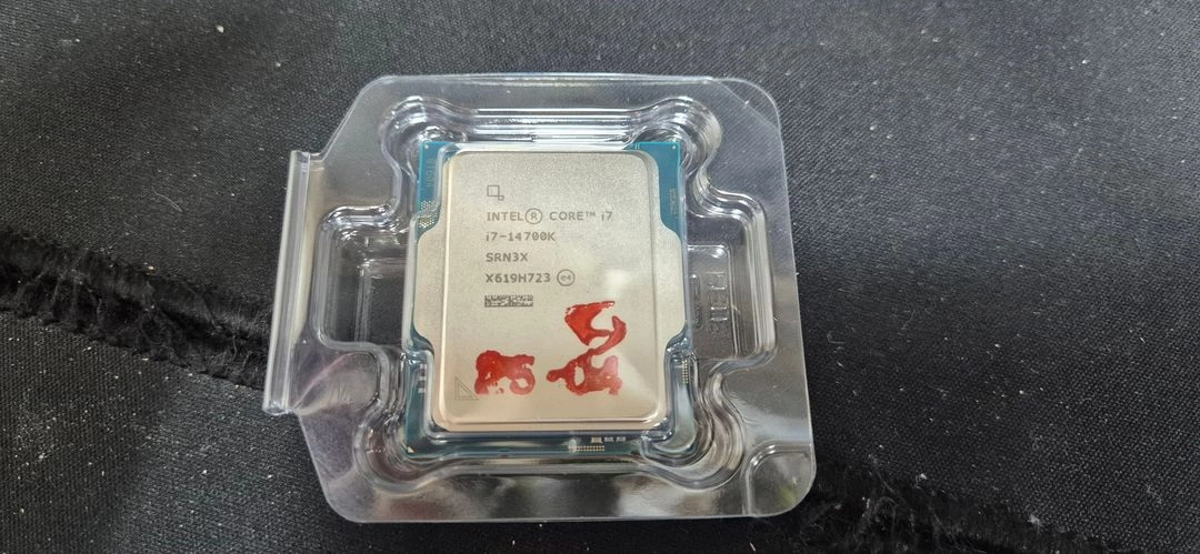 인텔 i7-14700K 벌크 (2030년 4월까지 보증 남음) - 안심되는 중고거래