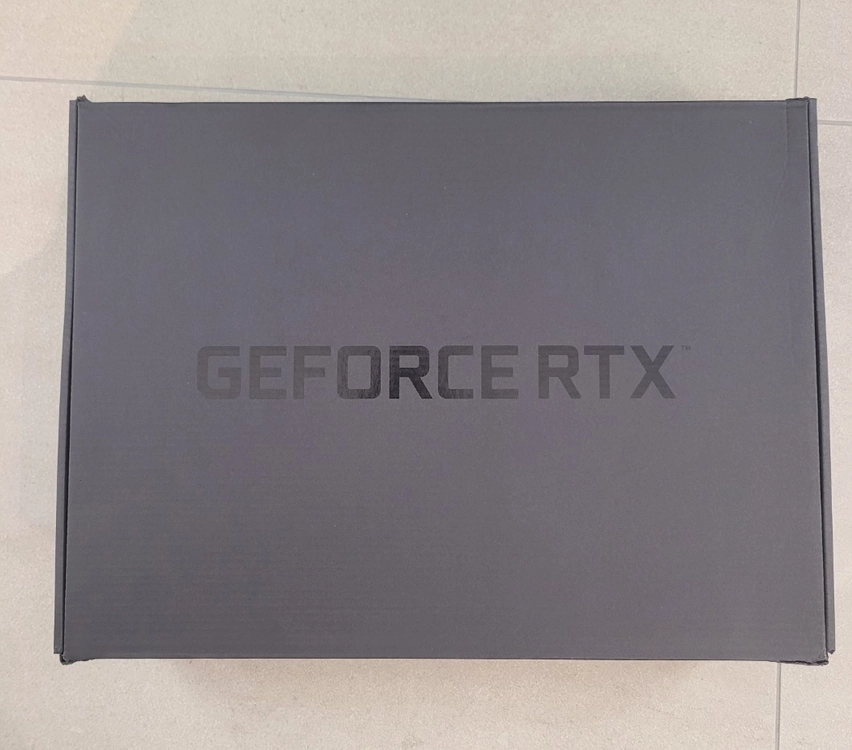 지포스 (GeForce) RTX 그래픽카드 3090 새상품입니다 - 안심되는 중고거래