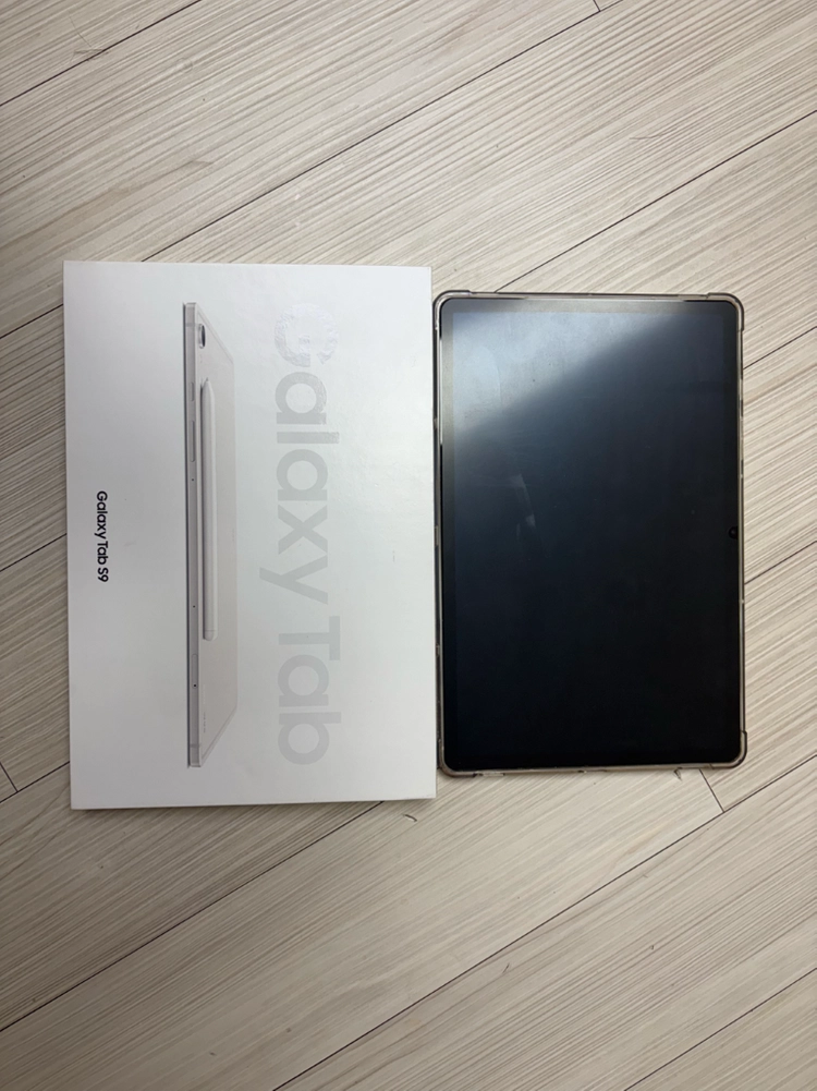 갤럭시탭 s9 128기가 와이파이 실버 - 안심되는 중고거래