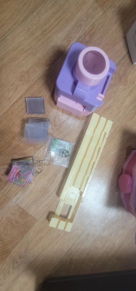아쿠아비즈,산리오 레진,포켓몬 키링,하프의 솜사탕,초콜릿펜 DIY,팽수 달고나,위글위글 지비츠 일괄 판매합니 이미지