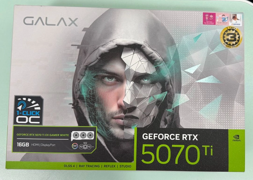 갤럭시 GALAX 지포스 RTX 5070 Ti EX GAMER WHITE OC D7 16GB 팝니다 이미지