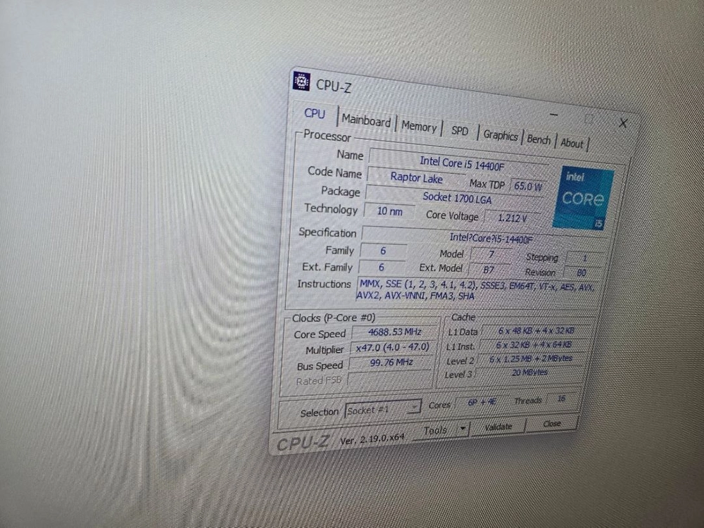 인텔 14400f b760m d5 700w 반본체 팔아요 이미지