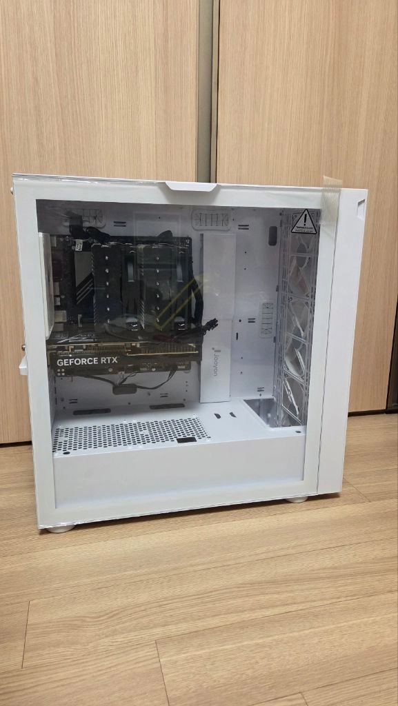 i7 13700F / B760M / DDR5 16GB / RTX 4070 / SSD 512GB 데스크탑 이미지