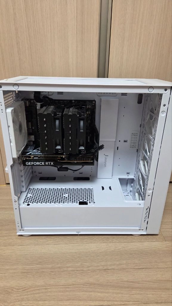 i7 13700F / B760M / DDR5 16GB / RTX 4070 / SSD 512GB 데스크탑 이미지