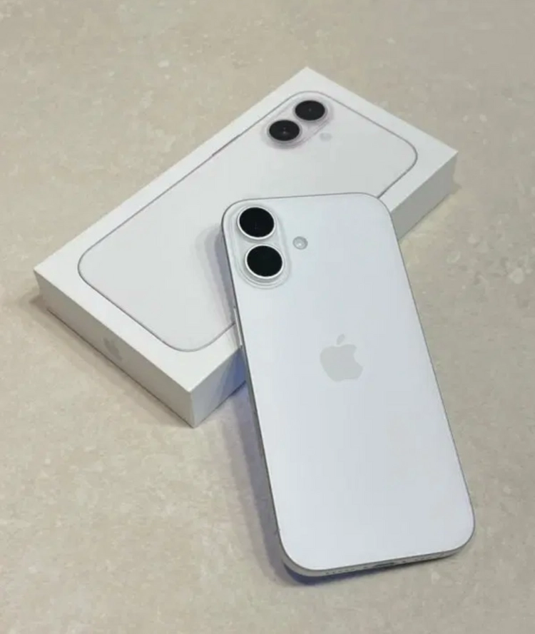 아이폰 17 화이트 256GB 자급제 미국판 - 안심되는 중고거래