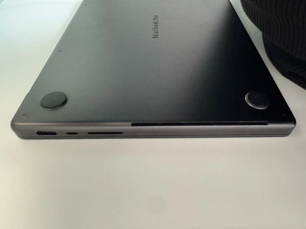애플 맥북 프로 14 M3 Pro 36GB 512 이미지