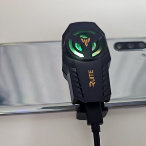 RUITE 휴대폰 게이밍 쿨러 이미지