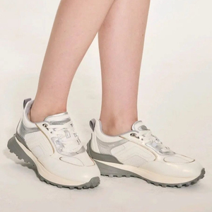 타임 스니커즈 이미지