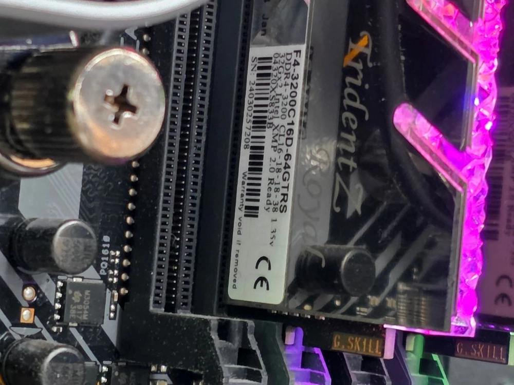 트라이던트Z DDR4 3200 64기가 CL16 (32x2)[9시간 테스트] 이미지