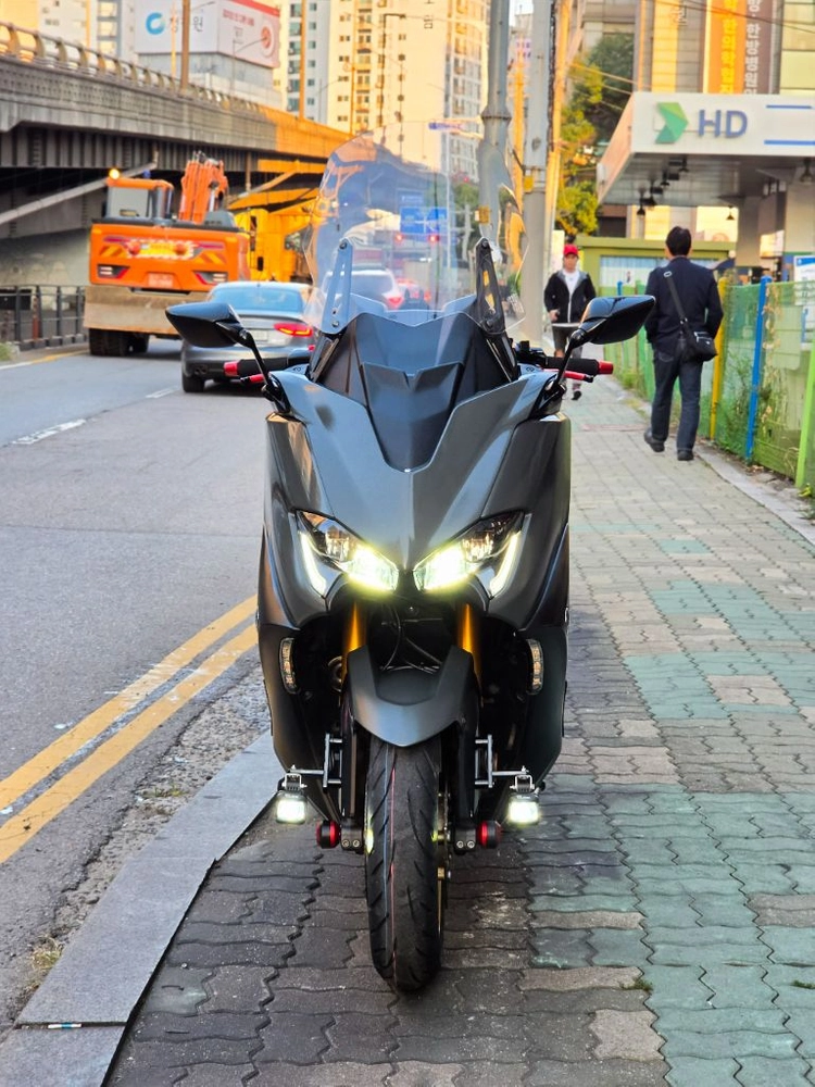 티맥스560 야마하 21년식 테크맥스 판매합니다 당일이전가능 이미지