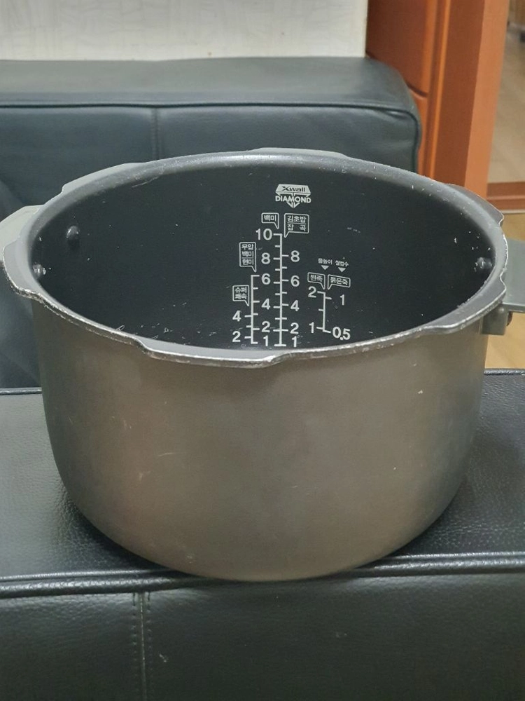 쿠쿠 10인용 내솥 (우체국운포) 이미지