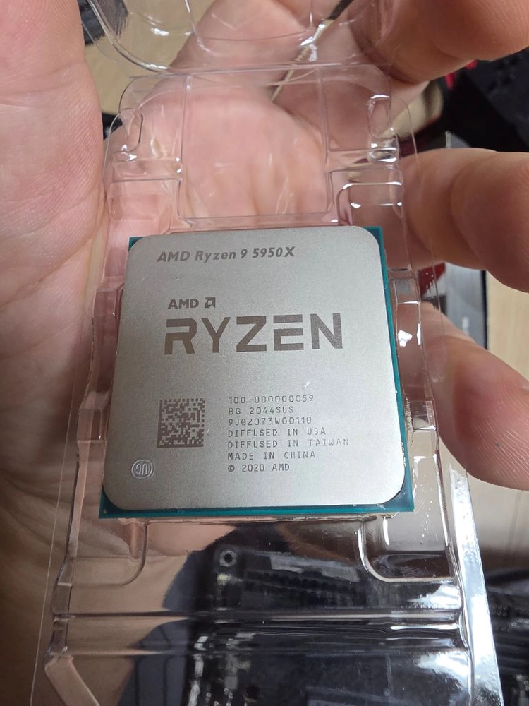 CPU AMD 5950X 라이젠 프로세서 이미지