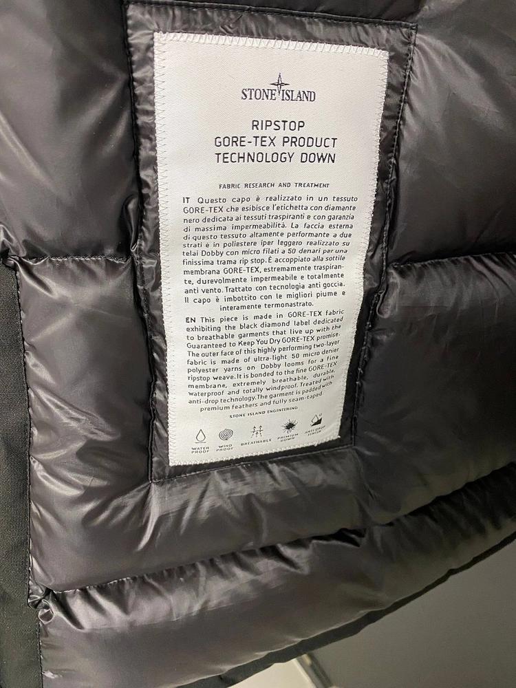 스톤아일랜드 RIPSTOP GORE-TEX PRODUCT TECHNOLOGY DOWN 이미지