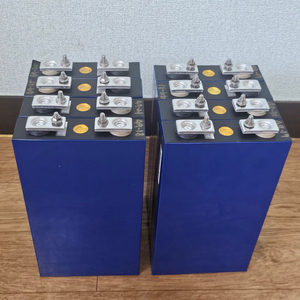 리튬 인산철배터리 105A 4개12만원 이미지