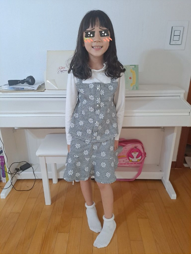 컬리수 여아 누빔탈부착 트렌치코트 140 (코디된 셋업원피스도 판매) 이미지