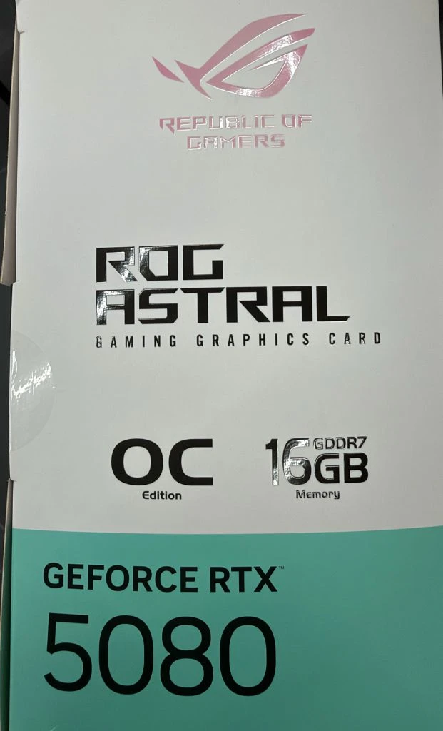 RTX 5080 OC 게이밍 그래픽카드 이미지