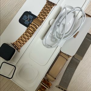 [급처] 애플워치 SE2 40mm 스타라이트 GPS 풀박 스트랩3종+충전기+케이스 이미지