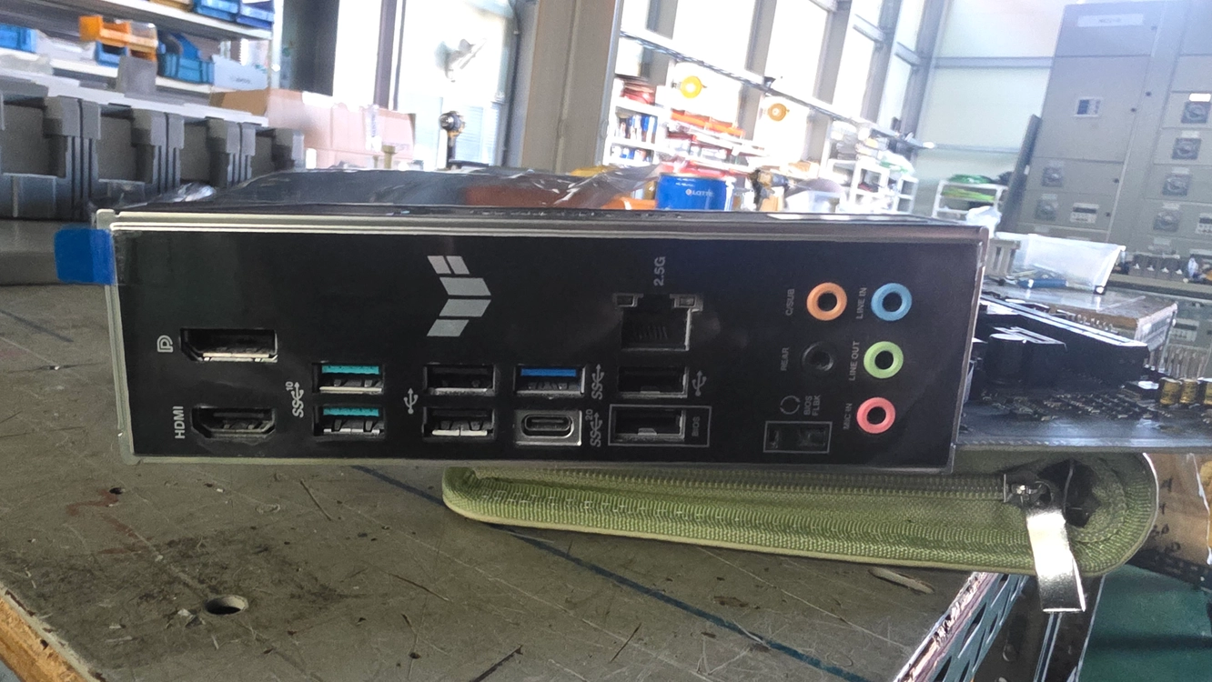 ASUS TUF GAMING B650M-PLUS + amd 라이젠5-5세대 7600x 일괄 이미지