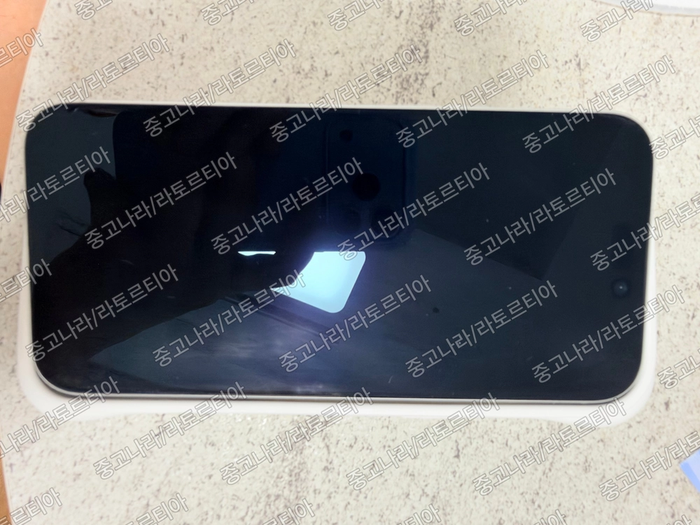 아이폰 17 프로 맥스 512GB 실버 자급제 풀박스 판매 (케이스포함) 이미지