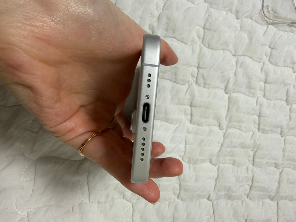 아이폰 17 256GB 화이트 자급제 풀박스 (애플케어+ 27년 10월까지) 이미지